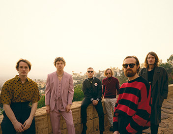 Cage The Elephant