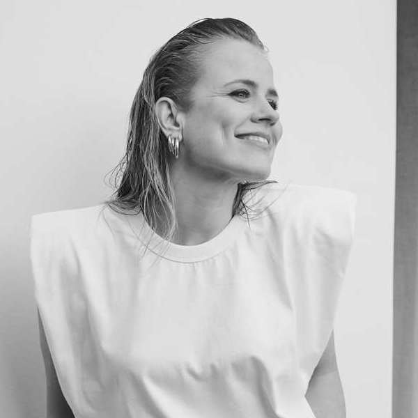 Ilse DeLange
