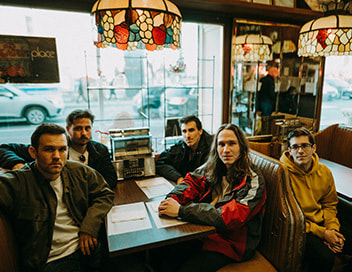 Knuckle Puck