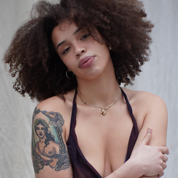 Bel Cobain